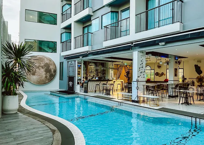 Ratri Hotel Phuket Old Town