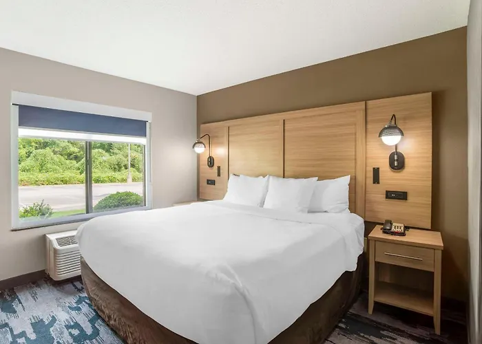 Comfort Suites At Westgate Mall