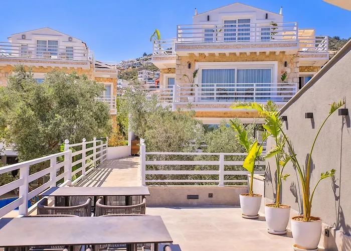 Kalkan Saray Suites Hotel (Adults Only)