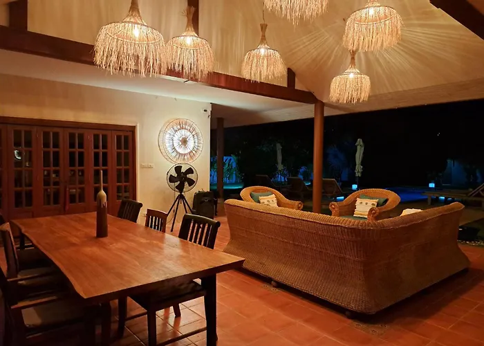 Laura Guest House Samui