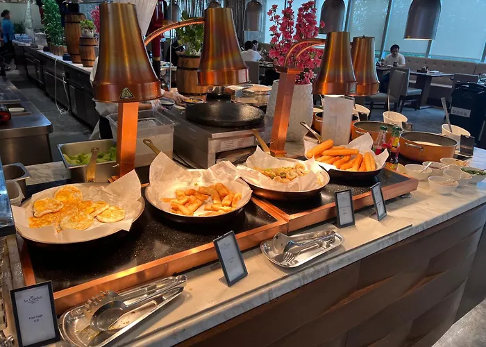 Grand Barony Qingdao Airport Hotel