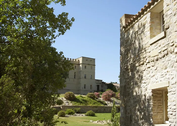 Chateau De Pondres