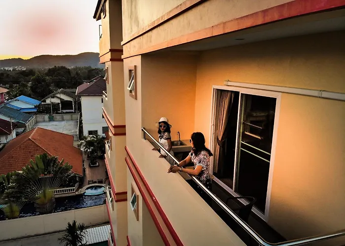 Sky Villa Hua Hin Guesthouse - Adults-Only