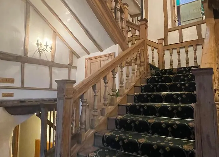 Crown Hotel