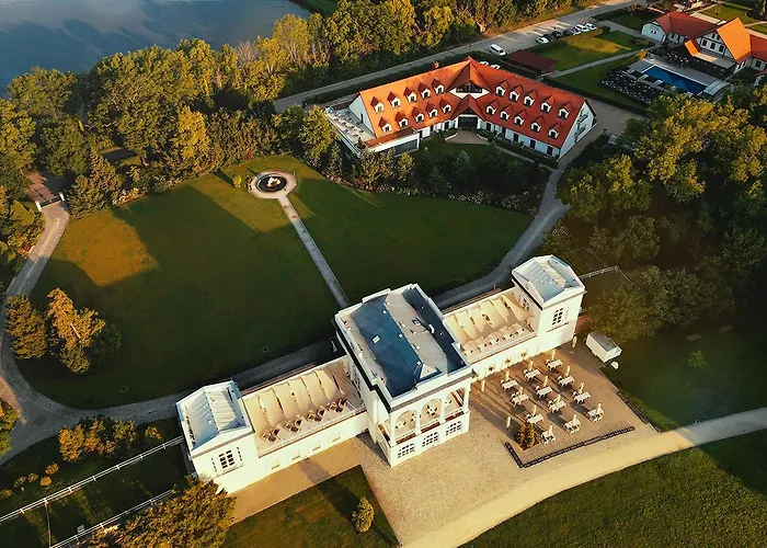 Hotel Hranicni Zamecek