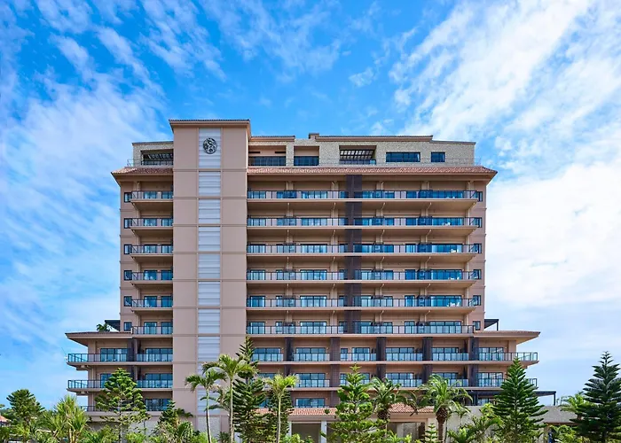 Hotel Shigira Mirage Beach Front