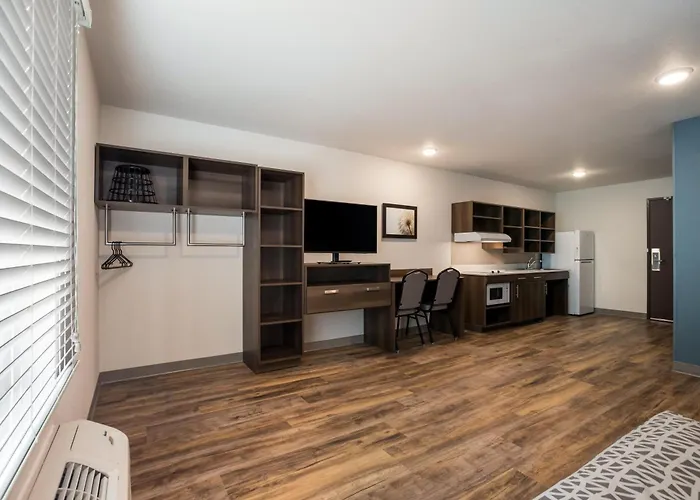 Woodspring Suites Corona
