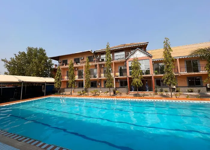 Royal Hotel