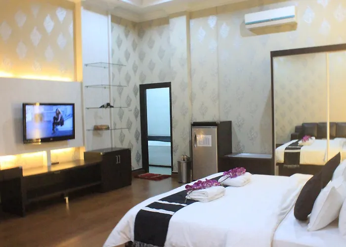 Hotel Harmony In & Karaoke