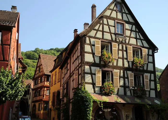 Logis Hôtel Restaurant De La Poste et SPA de Montagne