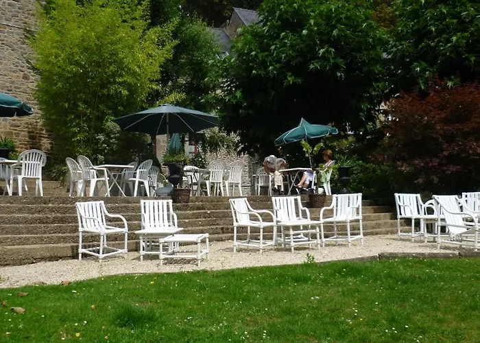 Logis Hôtel Du Chateau