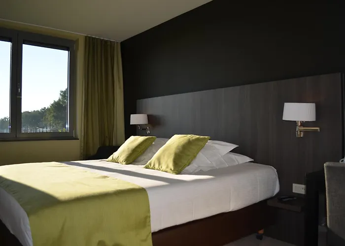 Cleythil Hotel