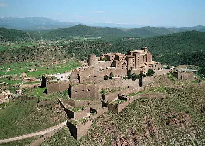Parador De Cardona
