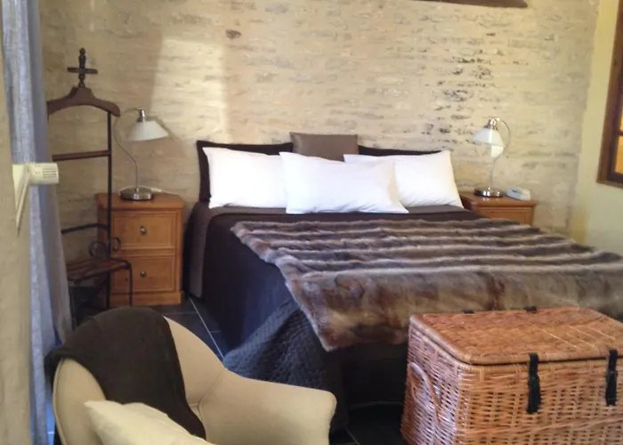 Logis Hotel Restaurant La Grange Du Relais