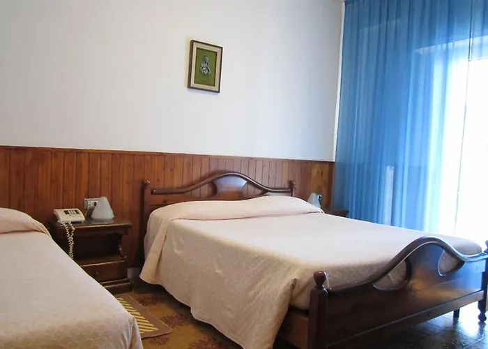 Tourist Hotel