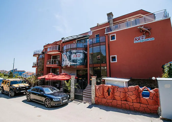 Red Iguana Hotel