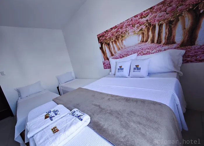 Hotel E Restaurante Rio Mar
