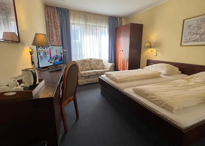 Central Hotel