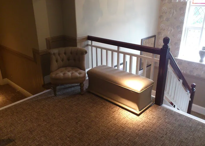 Anglesey Arms Hotel