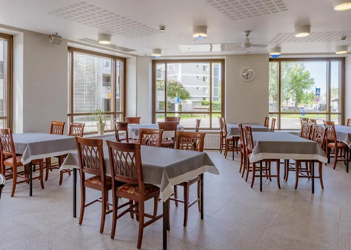 Summer Hotel Tott
