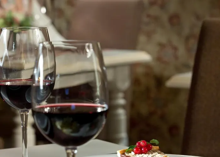 De Gaulle Boutique Hotel
