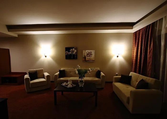 Siris Hotel