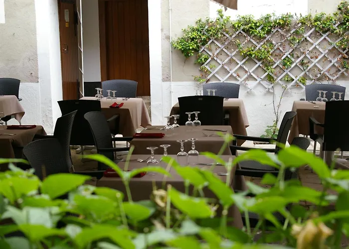 Logis Hôtel Le Cheval Noir