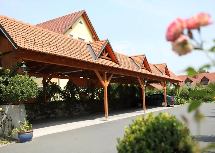 Hotel Garni Poelzl