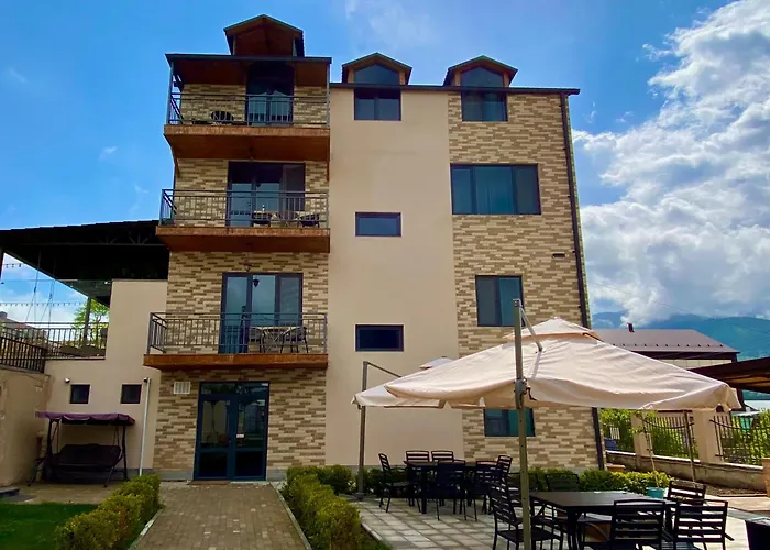 Aurelia Hotel & Restaurant