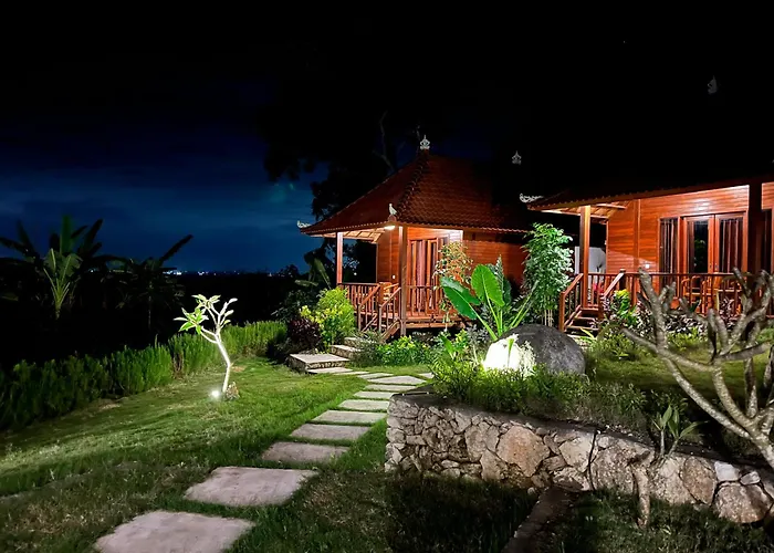 Sunset Hill Lembongan