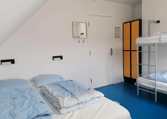 Femmasteren Hotel & Hostel