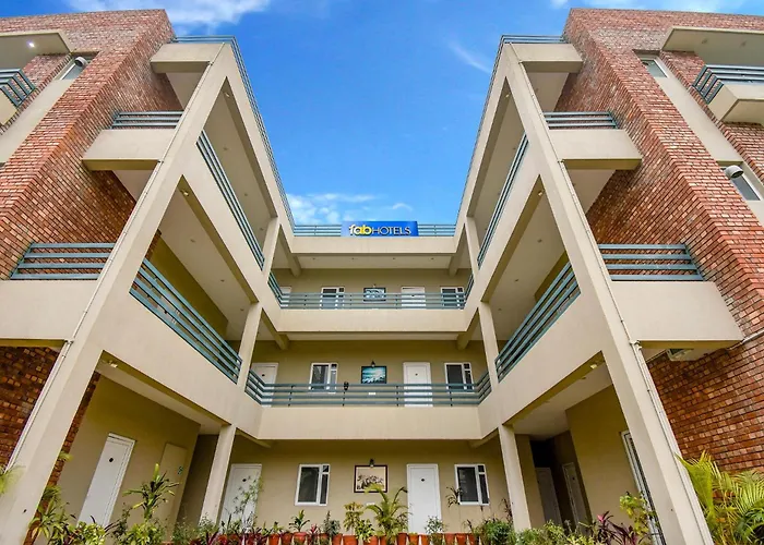 Fabhotel G-5 Villa