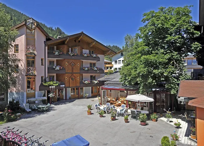 Hotel-Restaurant Schwaiger***