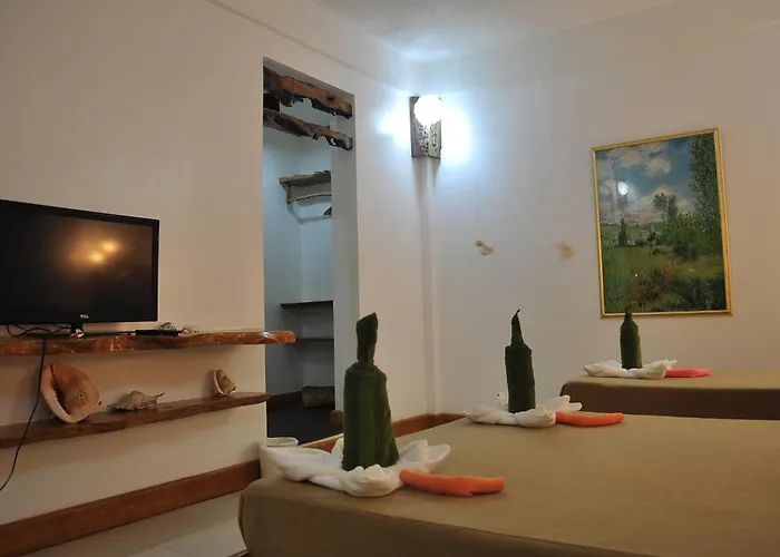 Cocoloco Beach Resort