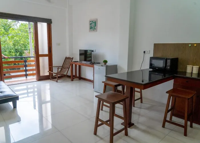 Iddamal Apartments