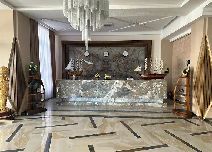 El Faro Resort And Spa Hotel