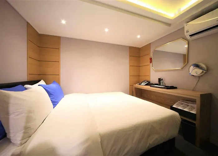 Bay 202 Hotel