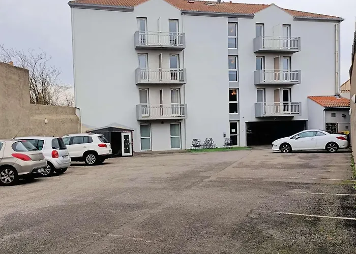 Brit Hotel Les Alizes
