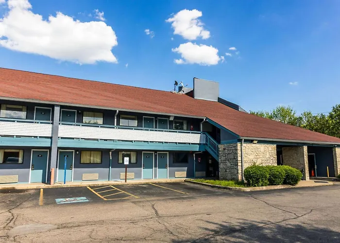 Super 8 By Wyndham Cincinnati-Springdale Oh