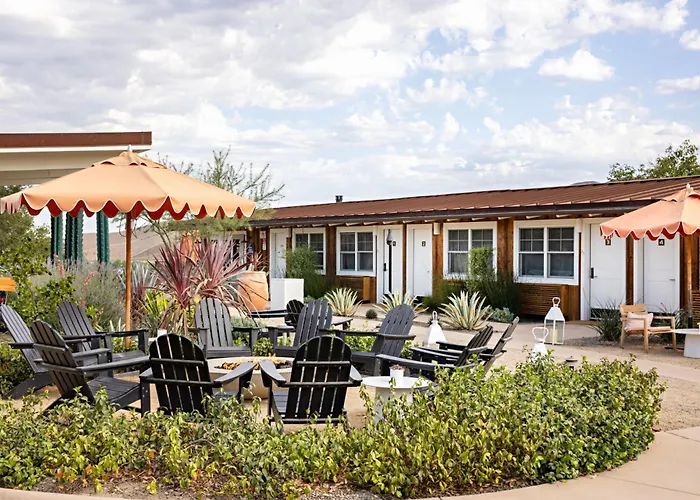 Skyview Los Alamos - 21&Over Pool