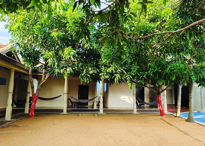Royal Point Arugambay