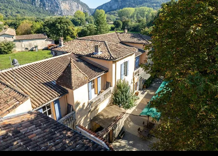 Logis Hotel Restaurant Le Domaine de la Régalière