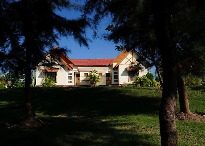 Myat Taw Win Hotel