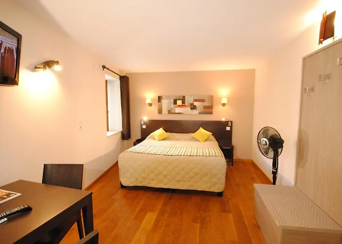 Hostellerie Du Perigord Vert-Logis