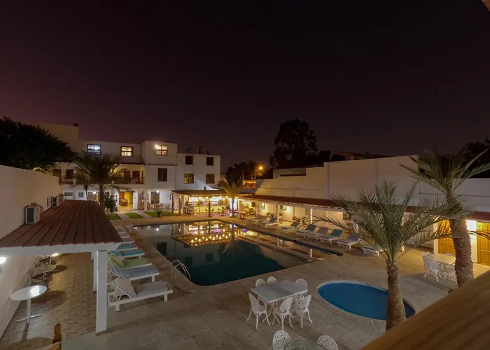 Hotel El Huarango