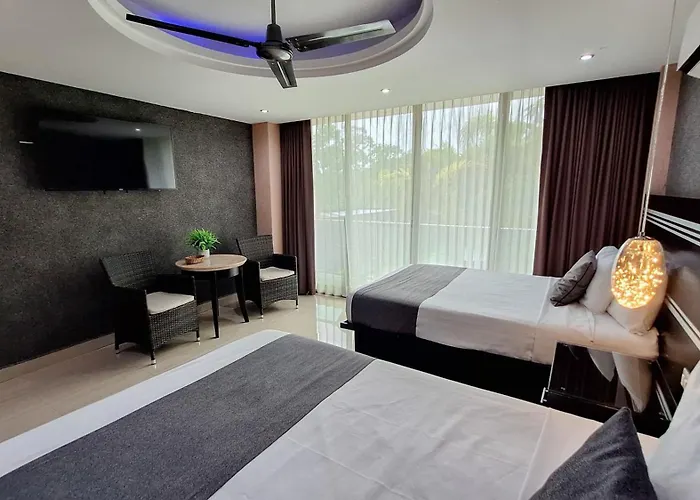 Hotel & Suites Country Valladolid
