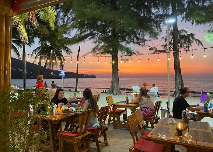 Deng'S Kamala Beach Guesthouse