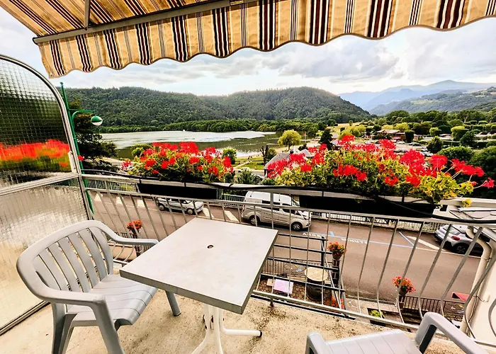 Logis Hotel Restaurant Spa Le Beau Site