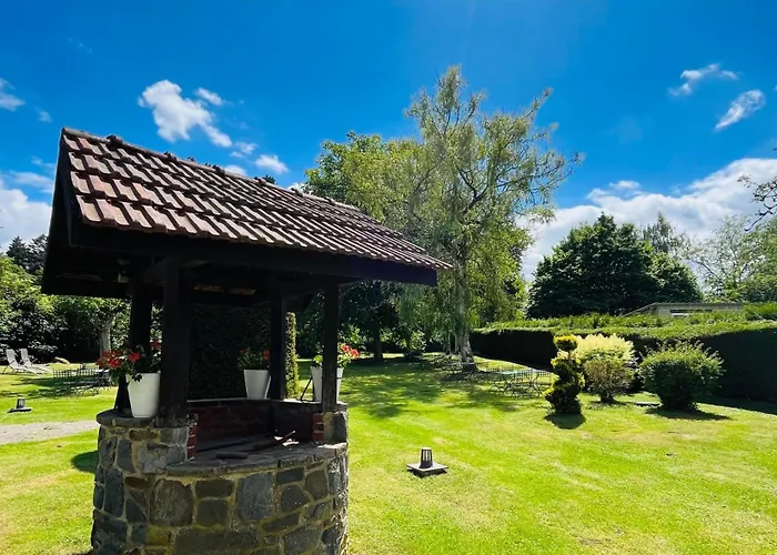 La Fontaine Du Sabotier