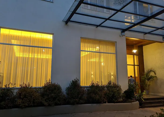 Hotel Mayura Presidency